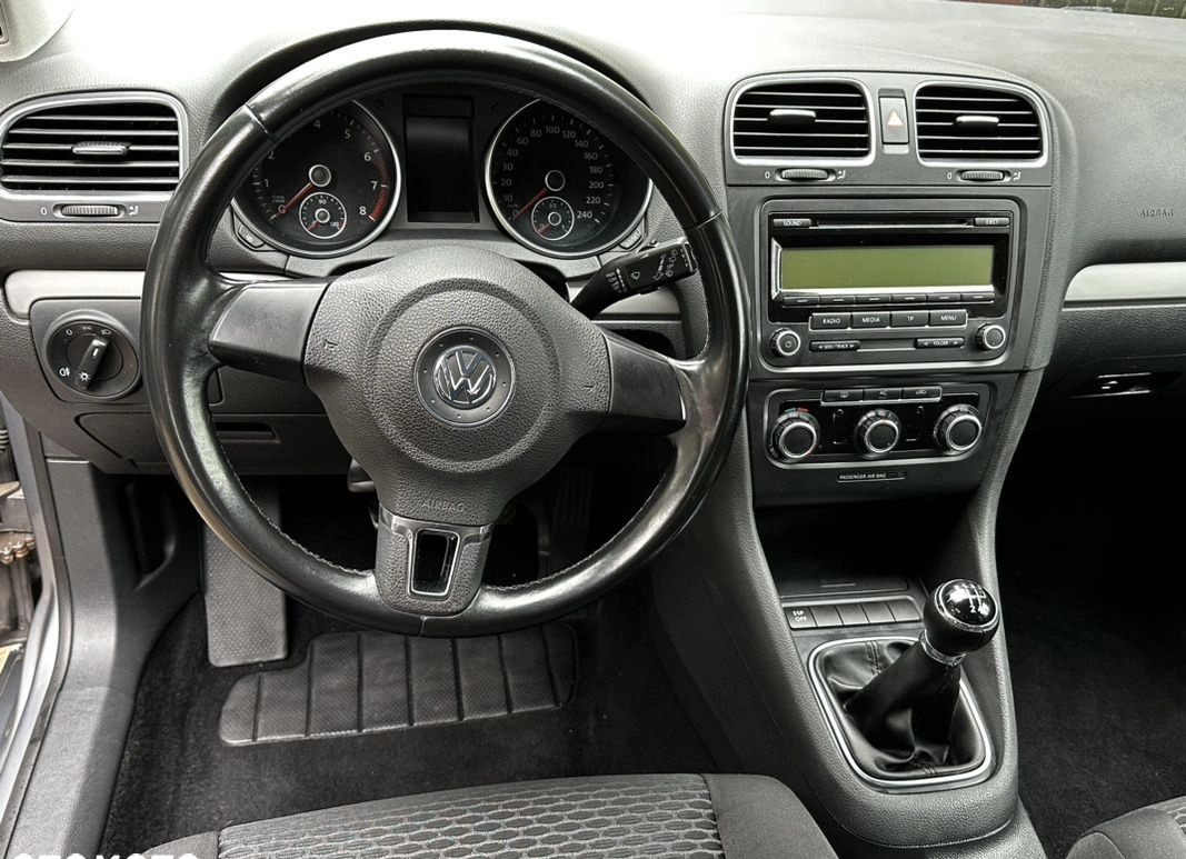 Volkswagen Golf cena 22900 przebieg: 202000, rok produkcji 2009 z Słupsk małe 781